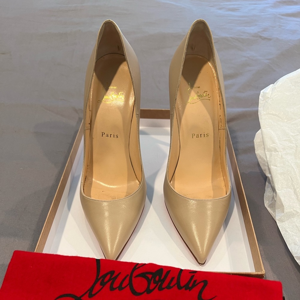 Christian Louboutin So Kate Nude Pumps